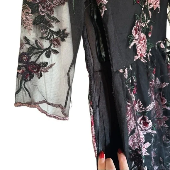 Chi Chi London Black Embroidered Floral Dress US Size 10 - Picture 6 of 10